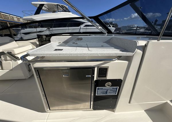 Aquila 32 Sport image