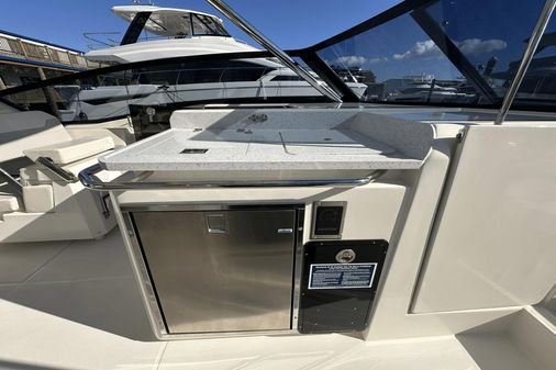 Aquila 32 Sport image