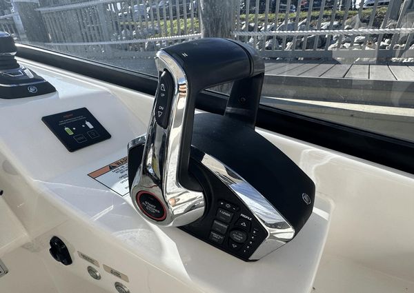 Aquila 32 Sport image