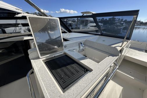 Aquila 32 Sport image