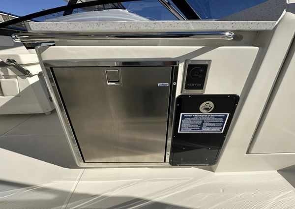 Aquila 32 Sport image