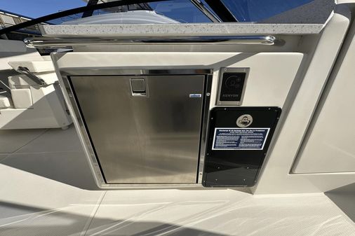 Aquila 32 Sport image