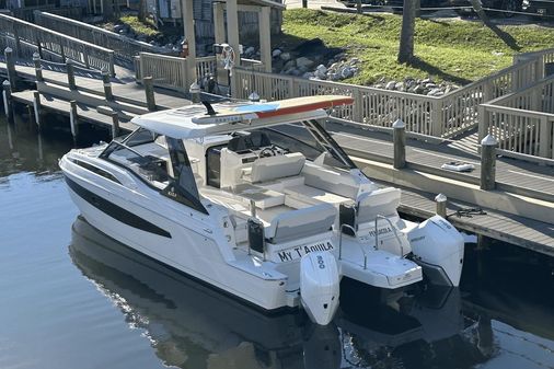 Aquila 32 Sport image