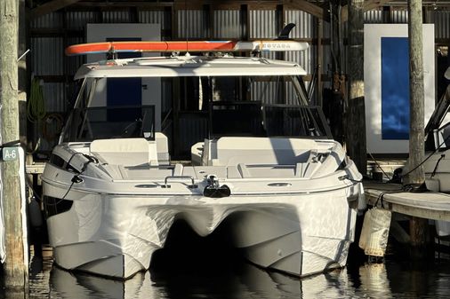 Aquila 32 Sport image