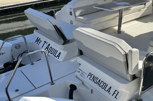 Aquila 32 Sport image