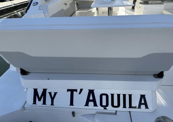 Aquila 32 Sport image