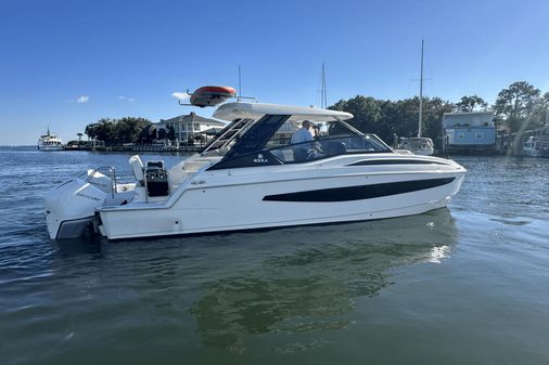 Aquila 32 Sport image