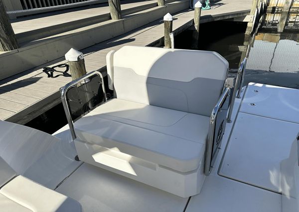 Aquila 32 Sport image