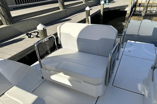 Aquila 32 Sport image