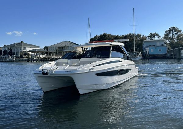 Aquila 32 Sport image