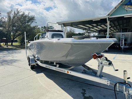 NauticStar 211 Hybrid image