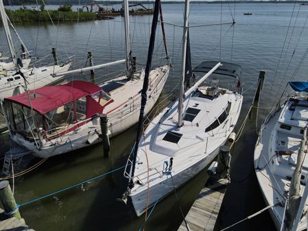 Marlow-Hunter 33 image