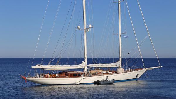 Ada Yacht Modern classic schooner 