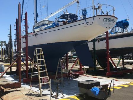 Columbia-yacht SAIL image