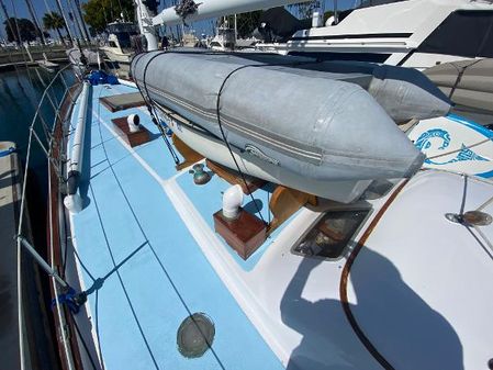 Columbia-yacht SAIL image