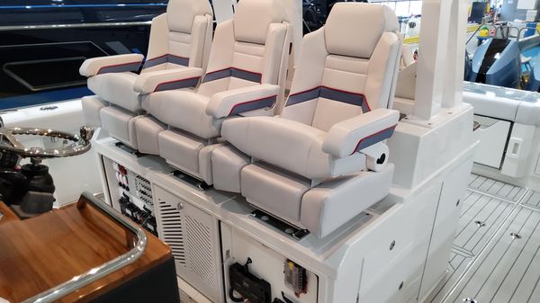 Formula 387 Center Console Fish image