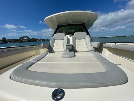 Scout 380 LXF Center Console image