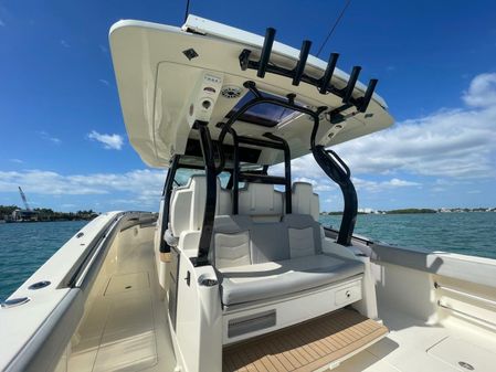 Scout 380 LXF Center Console image