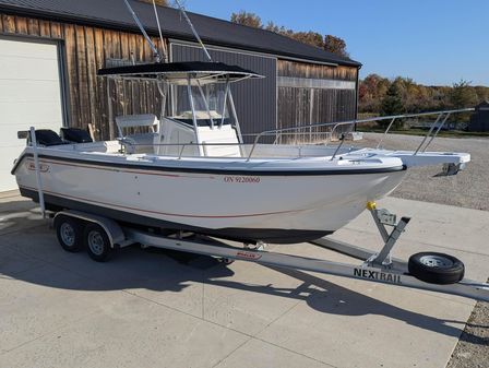 Boston-whaler 26-OUTRAGE image