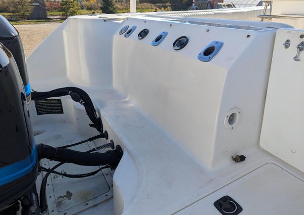 Boston-whaler 26-OUTRAGE image