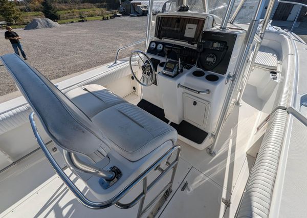 Boston-whaler 26-OUTRAGE image