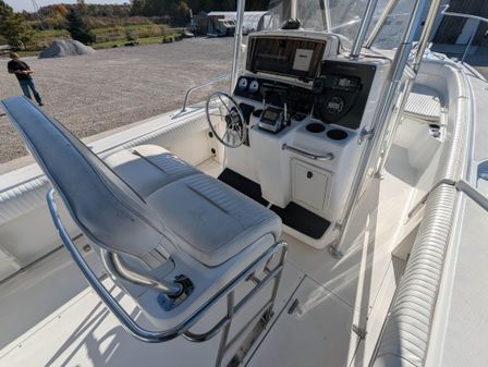 Boston-whaler 26-OUTRAGE image