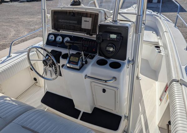 Boston-whaler 26-OUTRAGE image