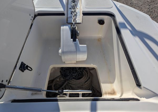 Boston-whaler 26-OUTRAGE image