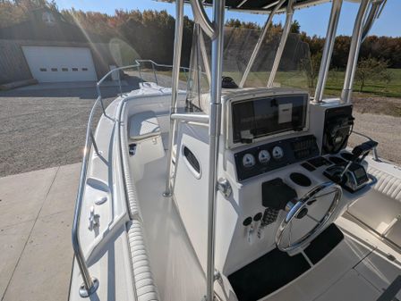 Boston-whaler 26-OUTRAGE image