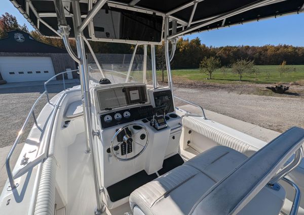 Boston-whaler 26-OUTRAGE image