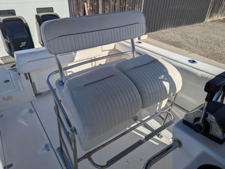 Boston-whaler 26-OUTRAGE image