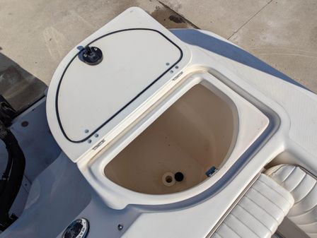 Boston-whaler 26-OUTRAGE image