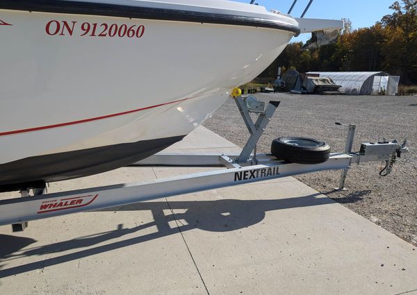 Boston-whaler 26-OUTRAGE image