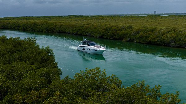 Princess Yachts V48 image