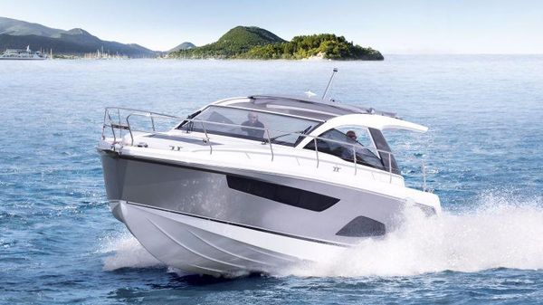 Sealine S330 Manufacturer Provided Image: Sealine S330