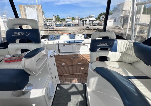 Boston-whaler 305-CONQUEST image