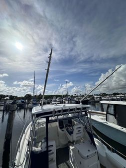 Boston-whaler 305-CONQUEST image