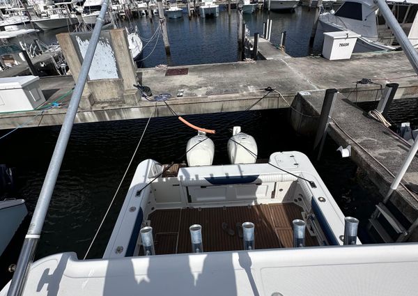 Boston-whaler 305-CONQUEST image