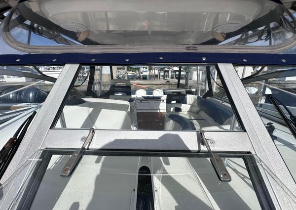 Boston-whaler 305-CONQUEST image