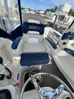 Boston-whaler 305-CONQUEST image