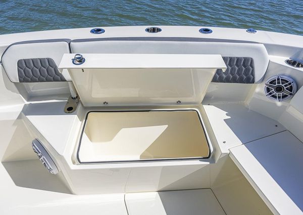 Cobia 265-CENTER-CONSOLE image