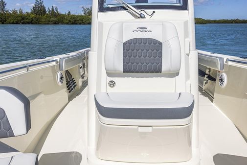 Cobia 265-CENTER-CONSOLE image