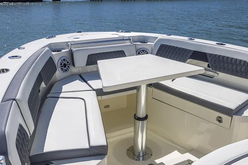 Cobia 265-CENTER-CONSOLE image