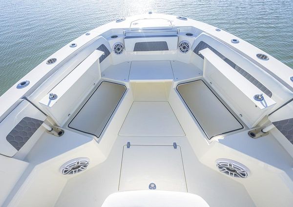 Cobia 265-CENTER-CONSOLE image