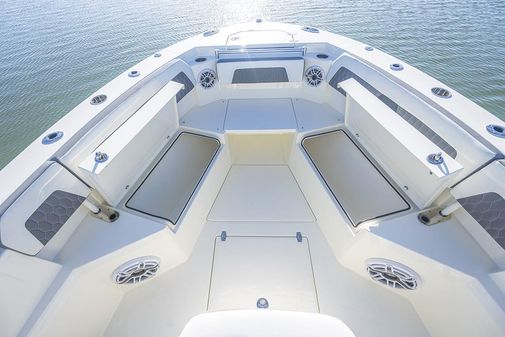 Cobia 265-CENTER-CONSOLE image