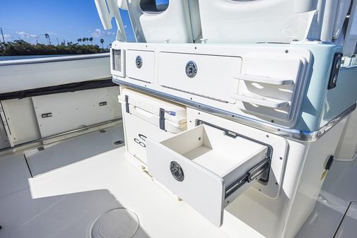 Cobia 265-CENTER-CONSOLE image