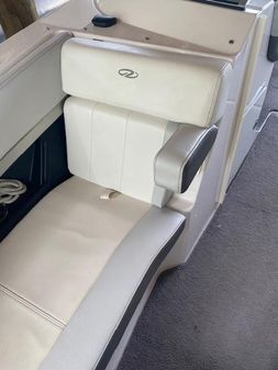 Regal 24 FasDeck image