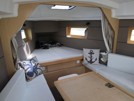 Beneteau Oceanis 35.1 image