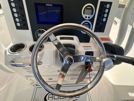 Robalo R200-CENTER-CONSOLE image