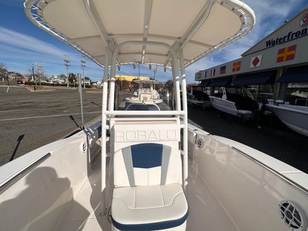 Robalo R200-CENTER-CONSOLE image